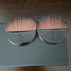 Giorgio Armani set of 2 powder brushes